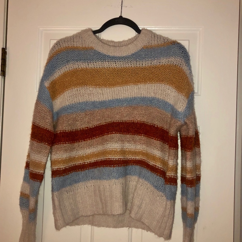American Eagle sweater